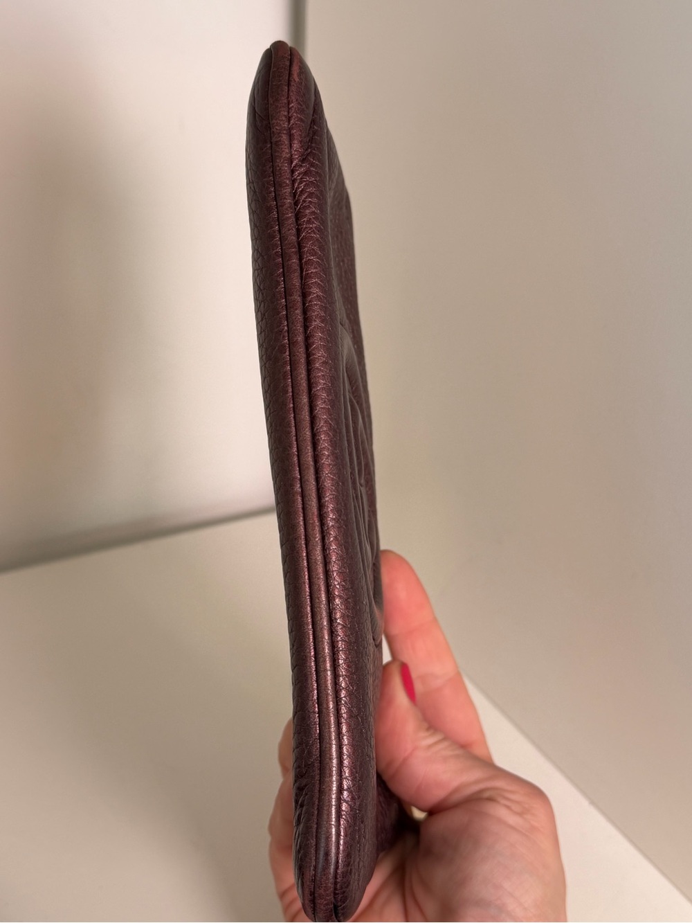 Gucci Soho Metallic Leather Wristlet Clutch Burgundy - Picture 5 of 10